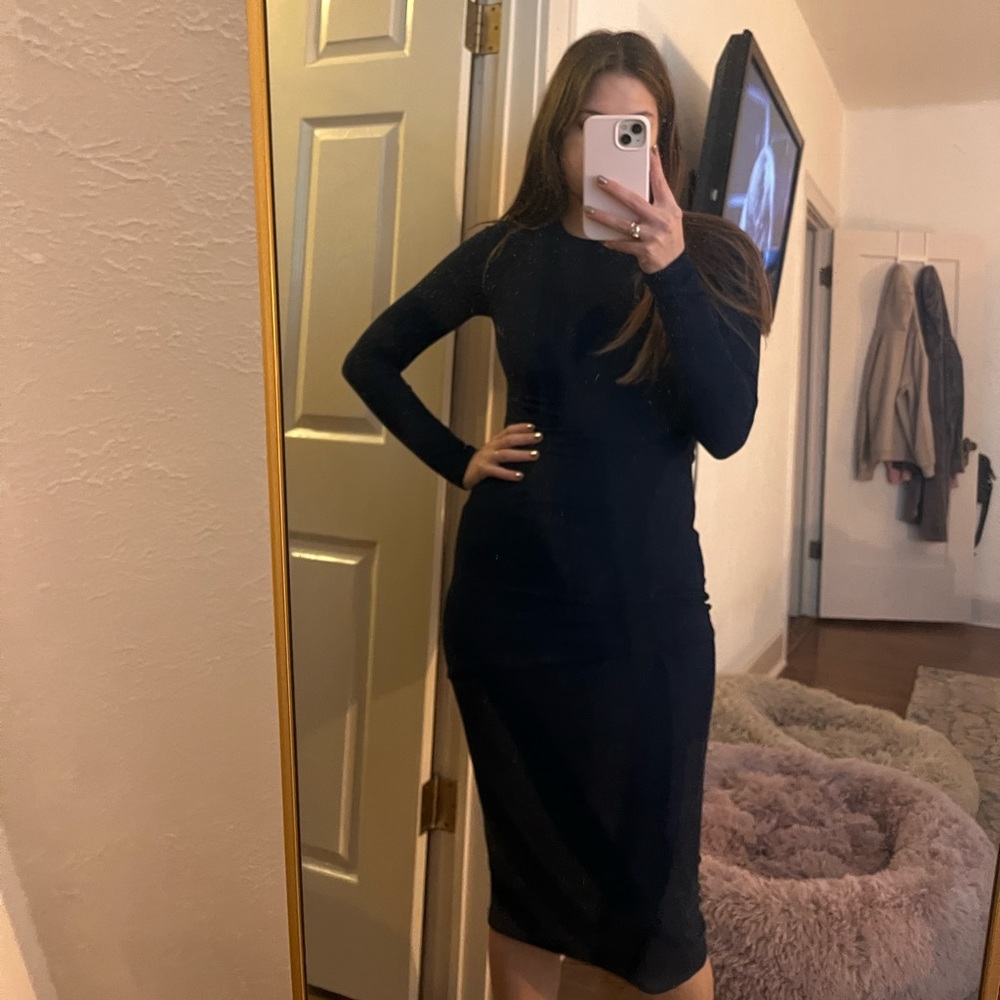 GBTSO midi knit dress